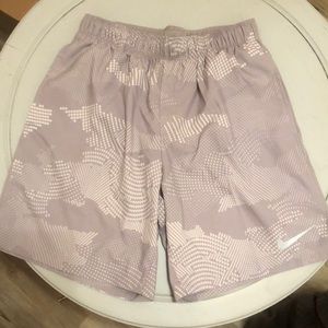 Men small Nike shorts never worn with no tags